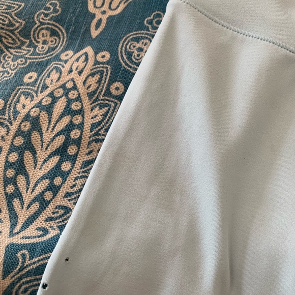 EUC BuffBunny Allure Laser Leggings - Picture 7 of 11